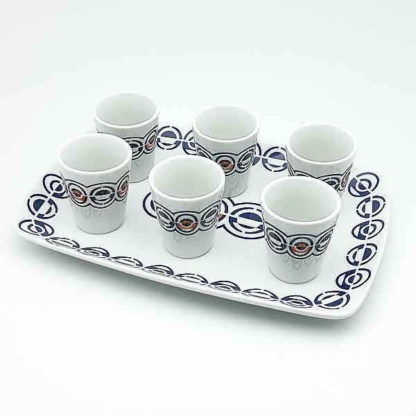 Tray with cups