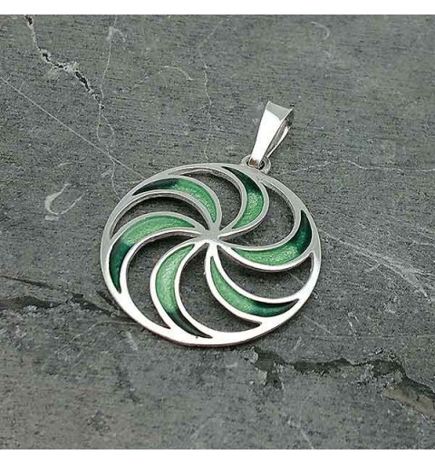 Spiral shape pendant