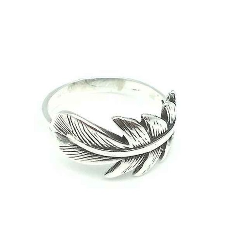 Silver ring, leaf