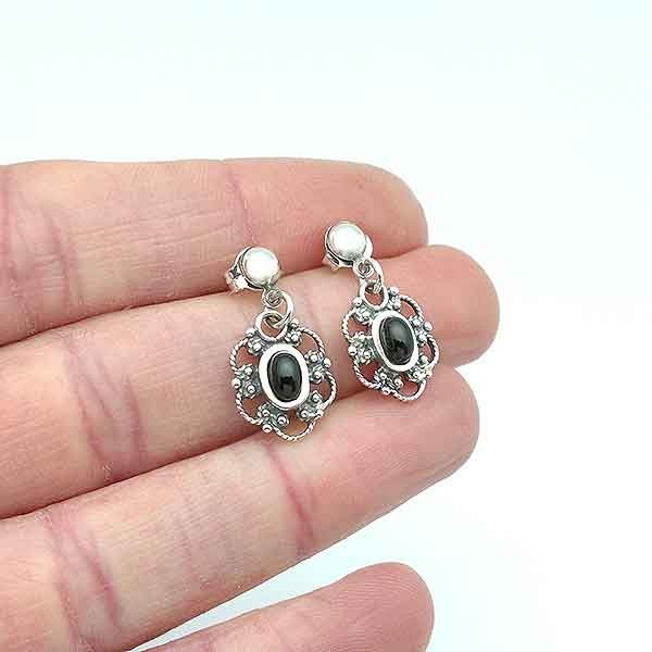 Jet flower earrings