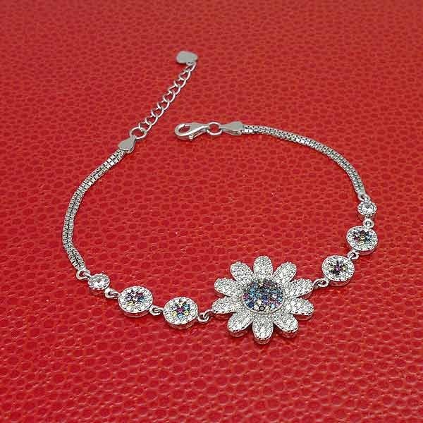 Zirconia flower bracelet