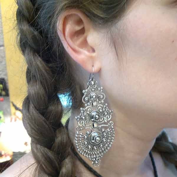 Filigree long earrings