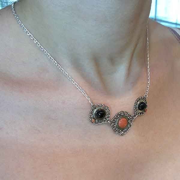 Choker coral silver and gold