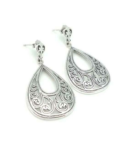 Openwork silver earrings