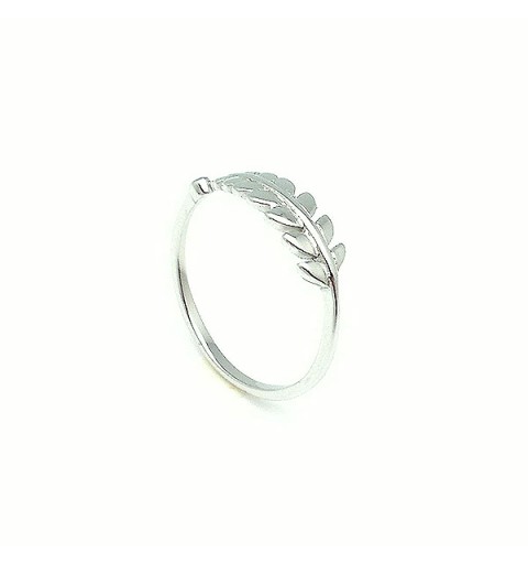 Ring in sterling silver, shaped like a leaf.