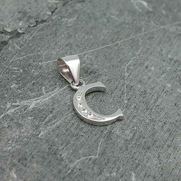 Initial pendant, letter C