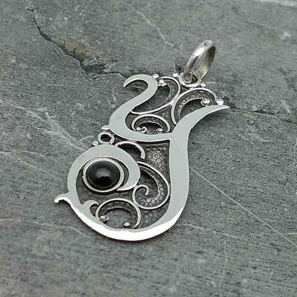 Initial, letter Y, in sterling silver and jet