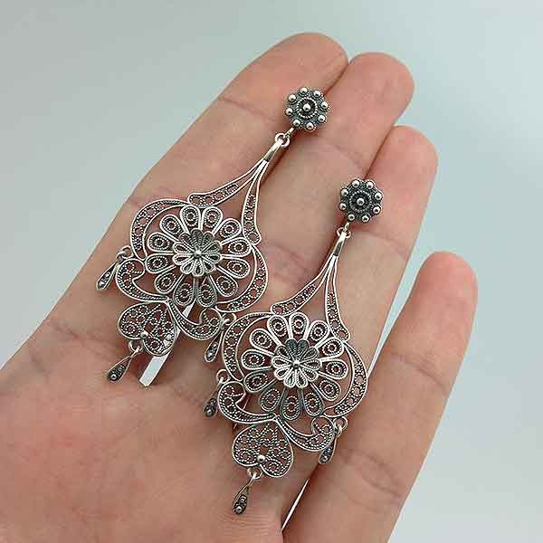 Pendientes largos filigrana en plata de ley