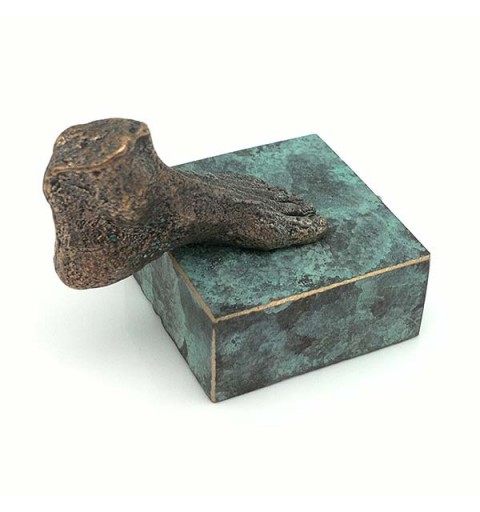 Escultura pie, en bronce, camino Santiago.