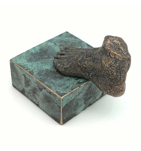 Escultura pie, en bronce, camino Santiago.