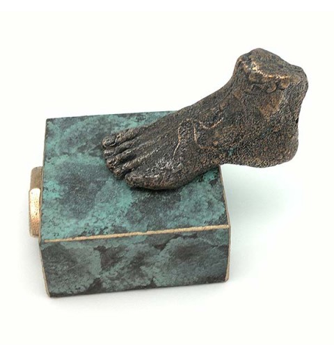 Escultura pie, en bronce, camino Santiago.