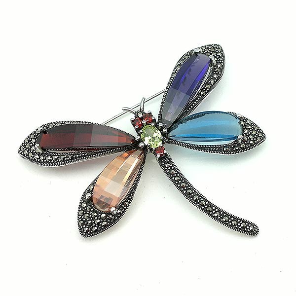 Dragonfly brooch, in sterling silver.
