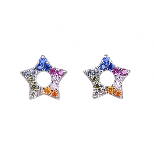 Star shaped earrings in sterling silver.