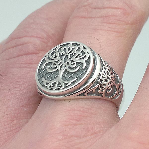 Silver ring, unisex, with tree of life.