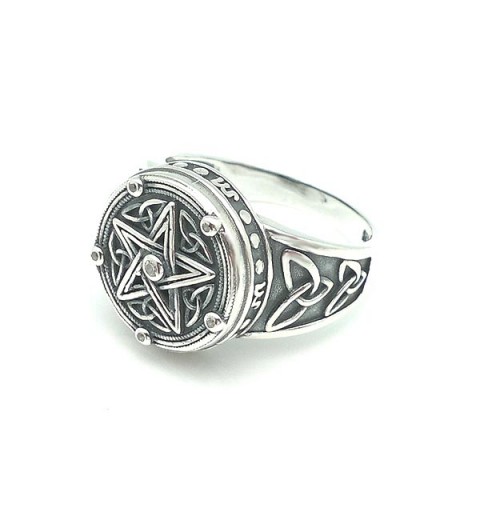 Silver ring, tetragramatón.