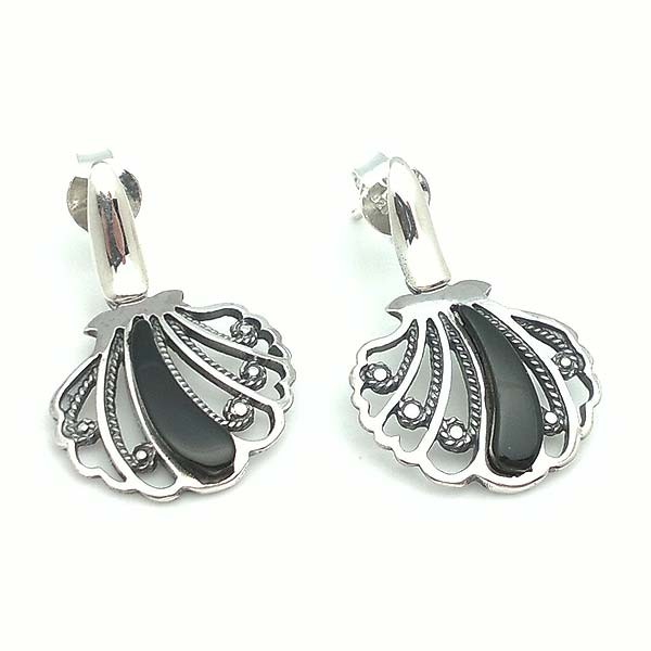 Shell shaped earrings in sterling silver and jet.