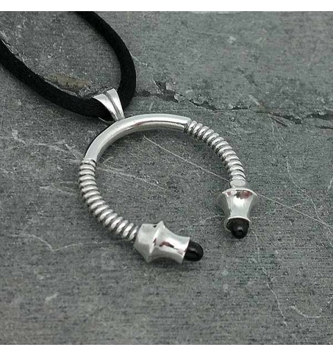 Unisex pendant, shaped like a torque.