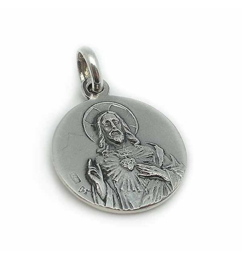 Scapular medal, in small size, made of sterling silver.
