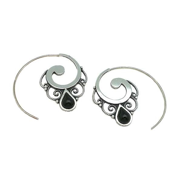 Hoop earrings, made of sterling silver and jet.