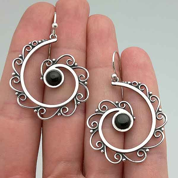 Filigree earrings, made of jet sterling silver.