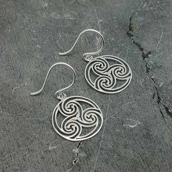 Pendientes plata de ley, con el símbolo celta, llamado trisquel