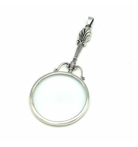 Pendant in sterling silver, shaped like a magnifying glass.