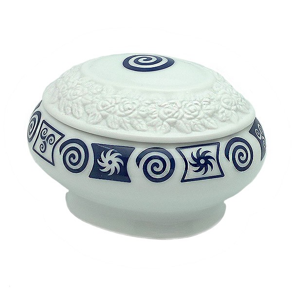 Spiral porcelain box