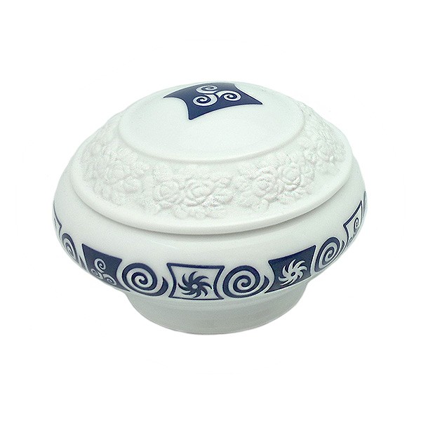 Porcelain box with relief