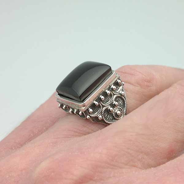Signet ring, handcrafted, in sterling silver and jet.