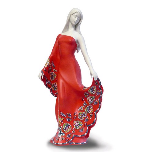 Figura llamada elegancia, con vestido rojo, perteneciente a la serie Sirenas, de Nadal Studio.