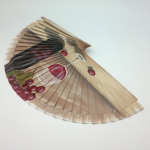 Fan, in which we can see a beautiful still life.