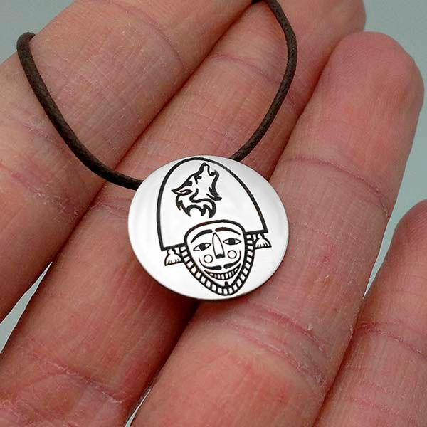 Colgante, cigarrón pequeño, en plata de ley