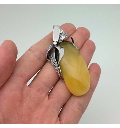 Colgante ámbar lazo