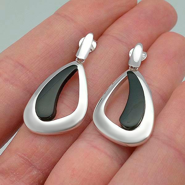 Pendientes modernos en plata y azabache