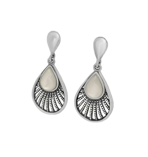 Silver earrings with nacre