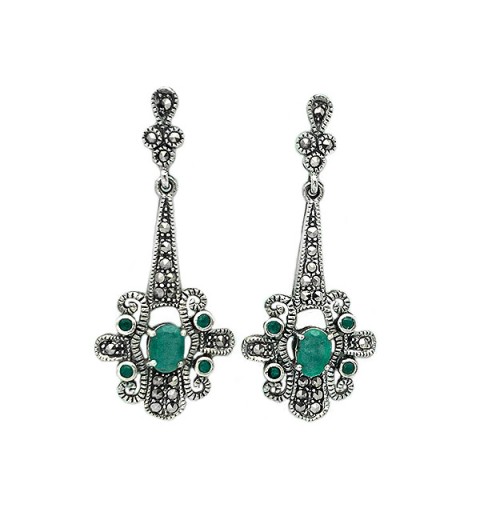 Vintage earrings with emeralds