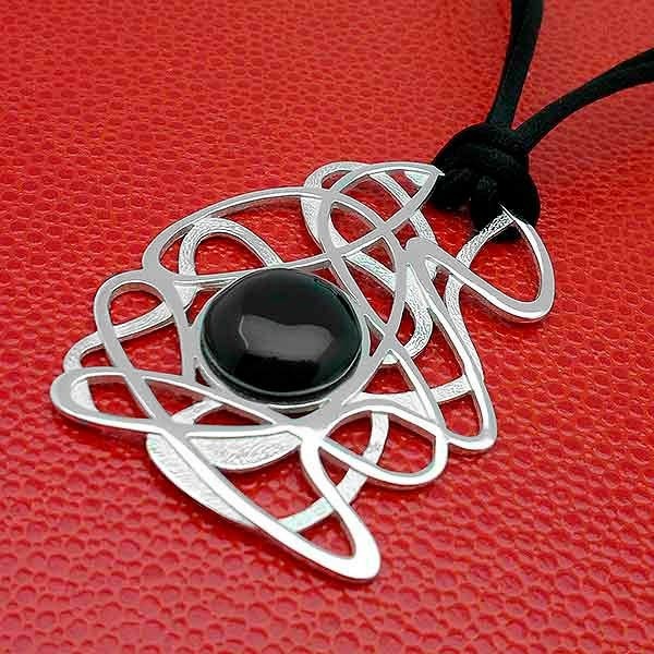 Colgante plata y azabache