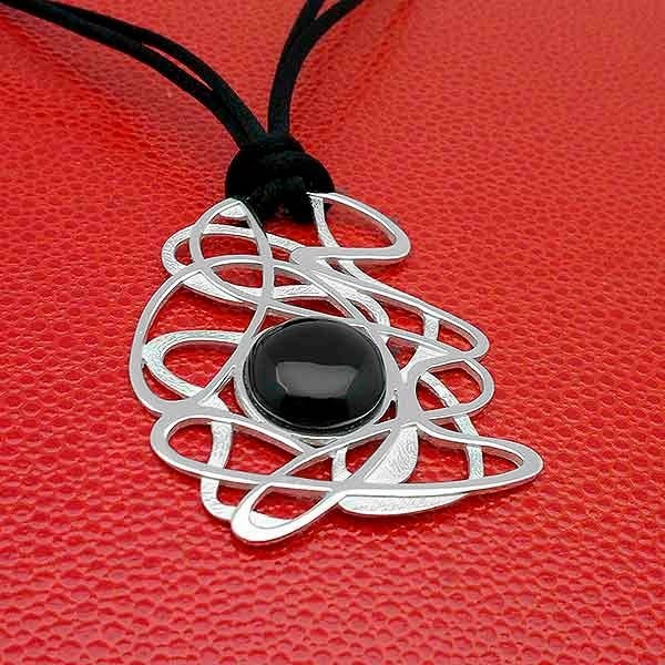 Colgante plata y azabache