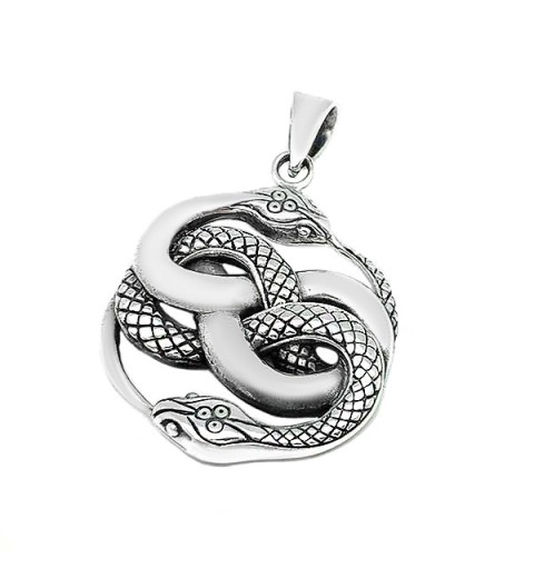 Celtic pendant in silver with the symbol Wuibre