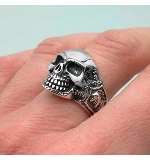Anillo unisex, con forma de calavera, en plata de ley.