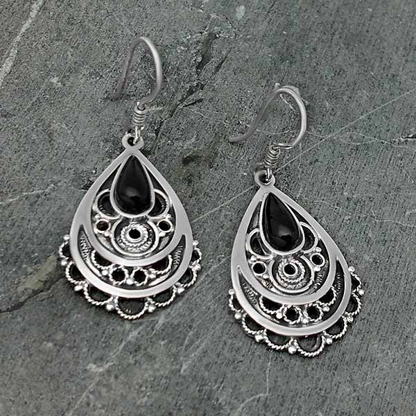 Pendientes largos azabache