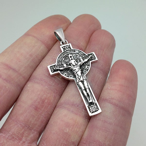 Crucifijo San Benito