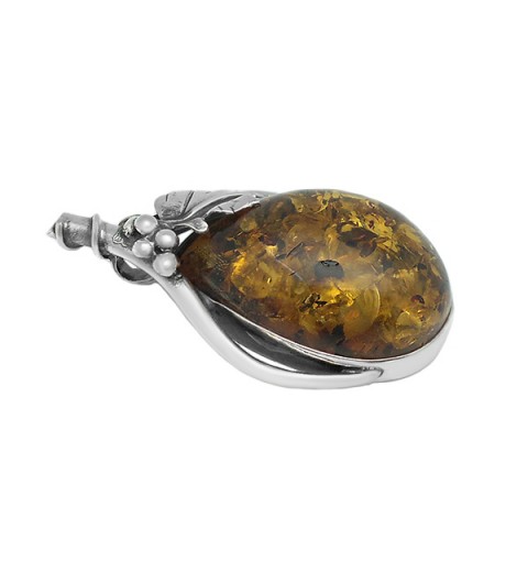 Amber leaf pendant