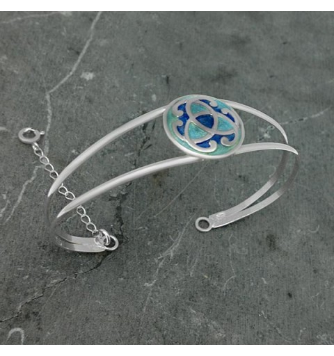 Small Celtic knot bracelet