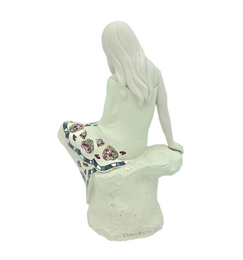 Figure called "Peace" by Nadal Studio, belonging to the Sirene's series.