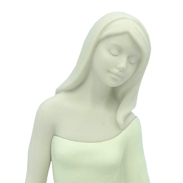Figura llamada "Paz" de nadal studio, perteneciente a la serie sirene's.