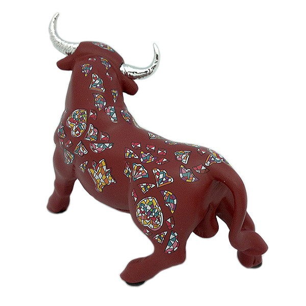 Toro de color rojo, de la serie Memory´s de Nadal Studio.