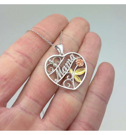 Colgante corazón de flores