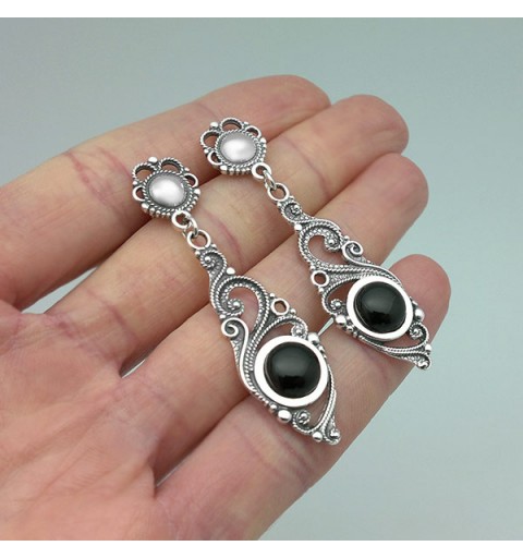 Pendientes largos azabache redondo