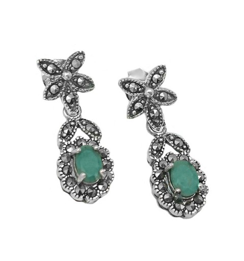 Pendientes cortos de esmeraldas